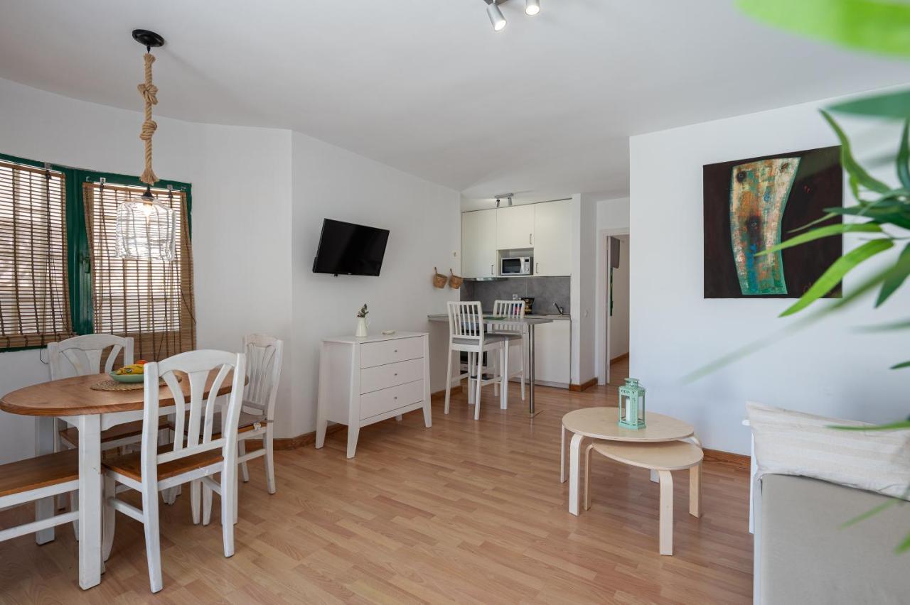 Homeforguest Apartment With Pool And Terrace 1 Min From The Beach Corralejo Kültér fotó