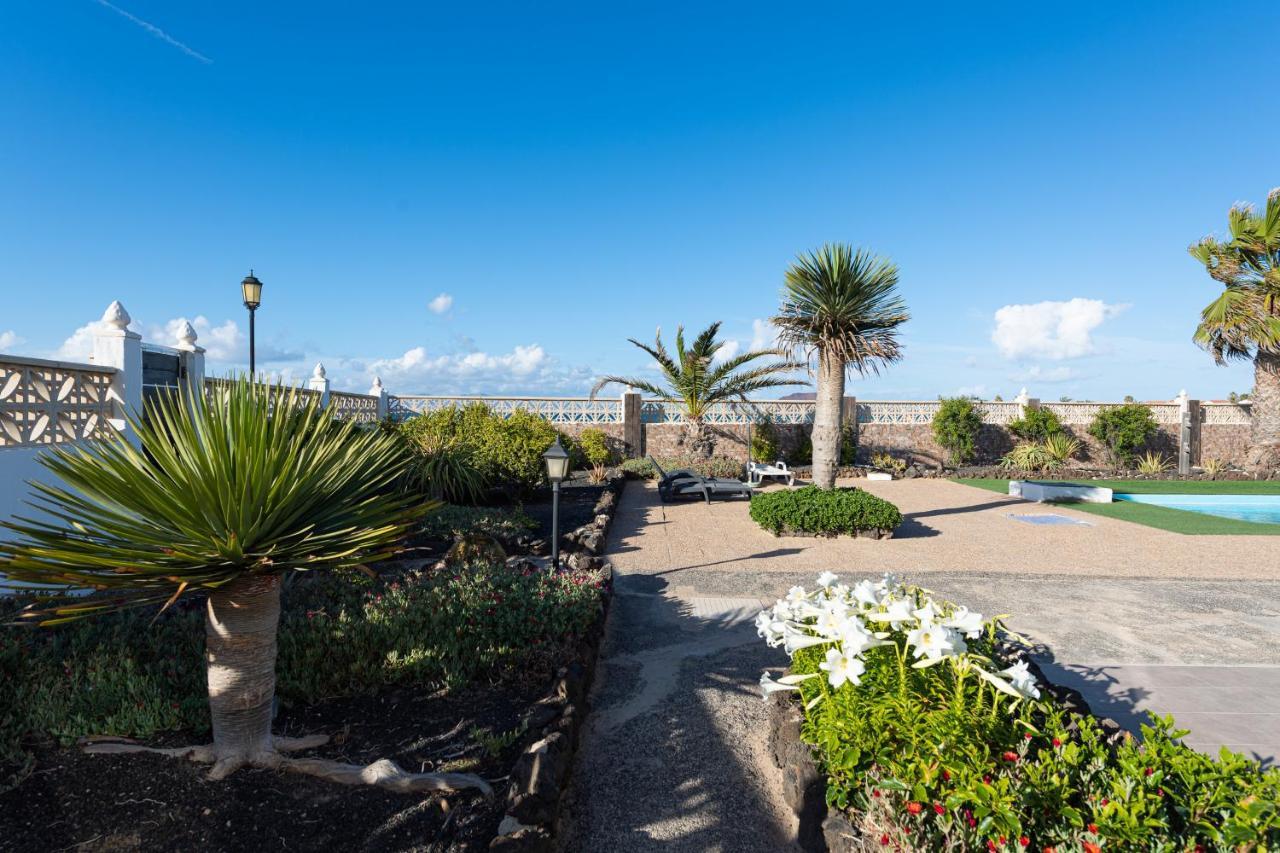 Homeforguest Apartment With Pool And Terrace 1 Min From The Beach Corralejo Kültér fotó